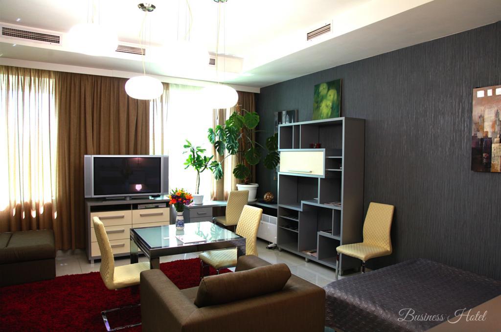 Business Hotel Kharkiv Exterior photo