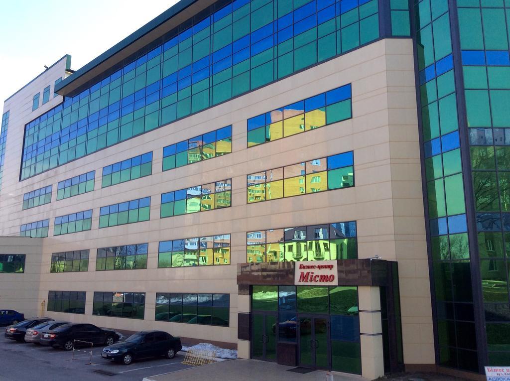 Business Hotel Kharkiv Exterior photo